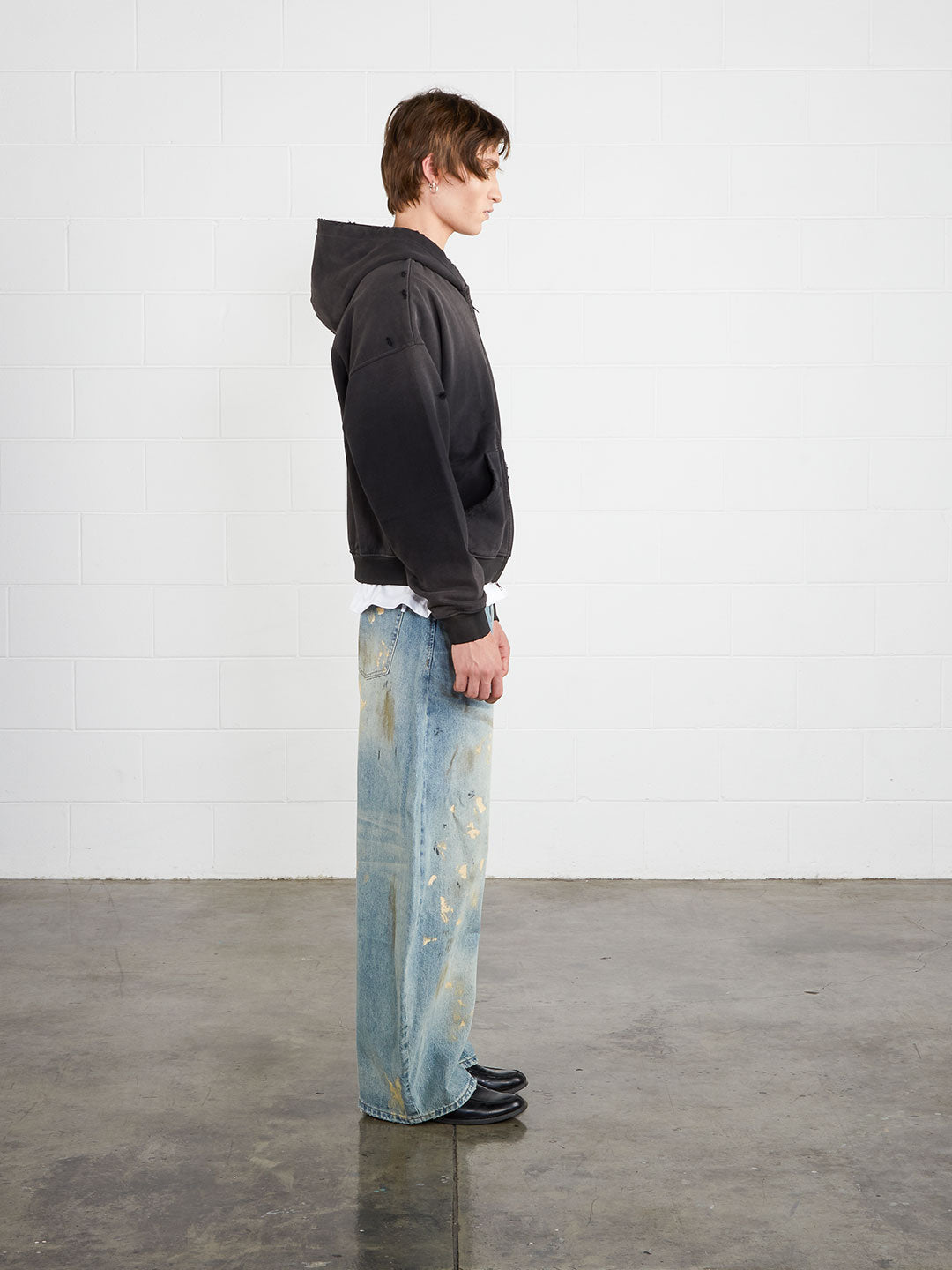 Washed Distressed Zip-Up Hoodie (Black)